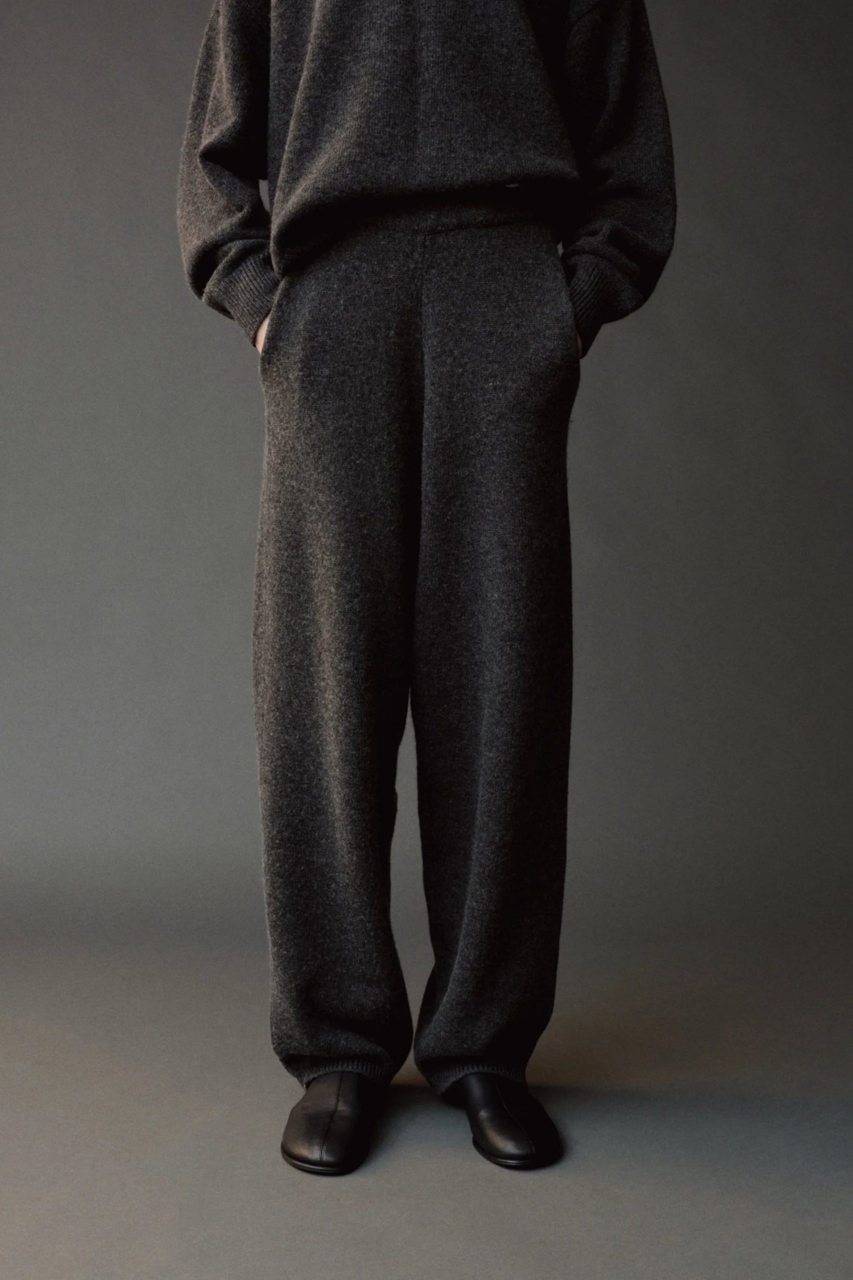 Barrel Leg Knit Pants, Charcoal