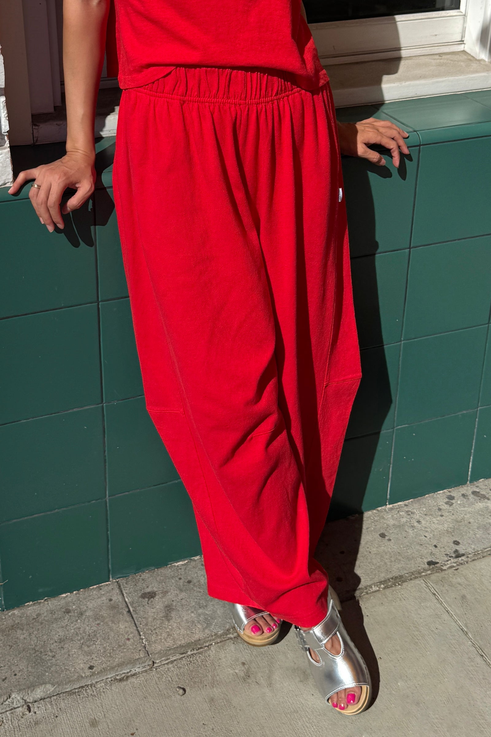 Bare Pants, Tomato